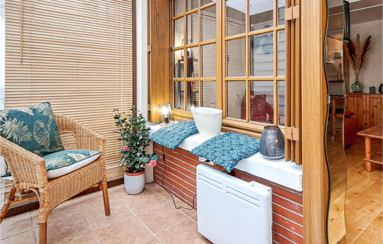 1 Bedroom Lovely Apartment In Grandcamp-Maisy Extérieur photo