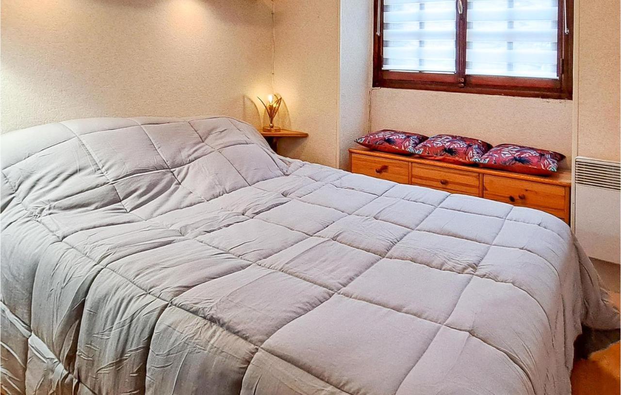 1 Bedroom Lovely Apartment In Grandcamp-Maisy Extérieur photo